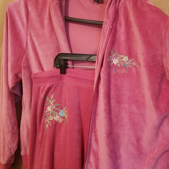 BCBG Maxazria velour 2 piece set - Picture 2 of 6